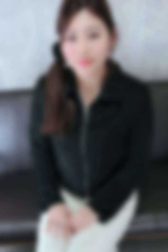 大阪なんば風俗店在籍のキラキラ笑顔お姉様ひかりちゃんのニューフェイス画像